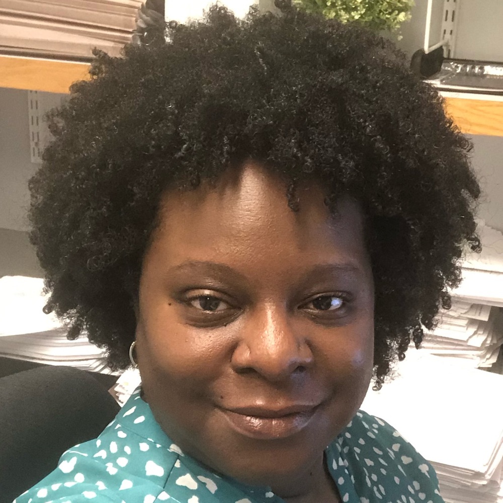 Meet your Posher, Cynthia